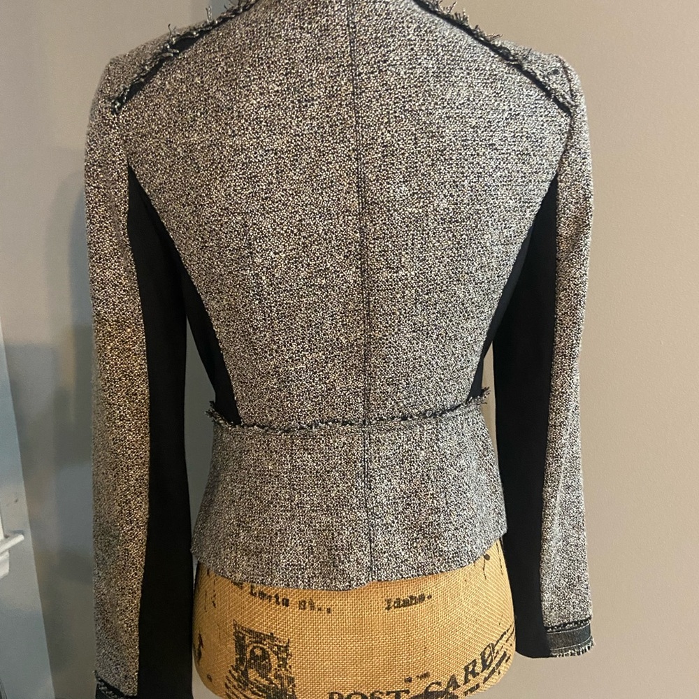 White House Black Market Sz 2 Gray and Black Tweed Women’s Blazer - Picture 5 of 16